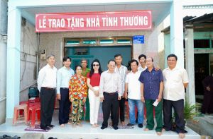 trao-tang-nha-tinh-thuong